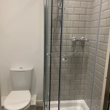 Apartment Alto - Lovely 2 Bedroom Serviced By Mint Bristol