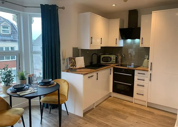 Alto - Lovely 2 Bedroom Serviced By Mint Daire Bristol